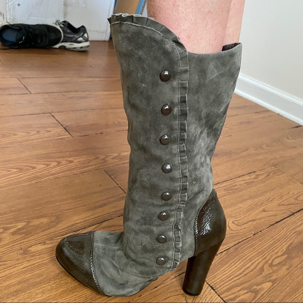 Ladies sexy suede button up  zippered side boots